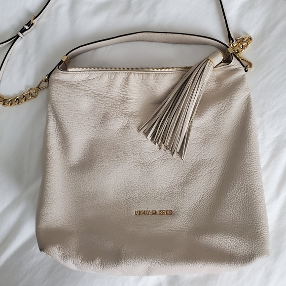 Michael Kors Bedford Tassel Shoulder Bag - Picture 8 of 8